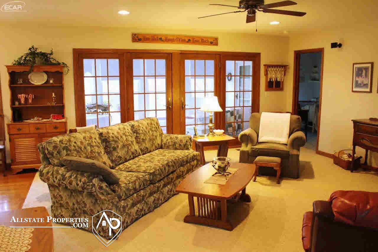 6060 North Henderson Road Columbiaville, MI 48421 - Photo 9 of 26 21254559-8.JPG