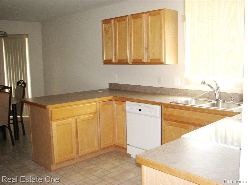 7 Kitchen