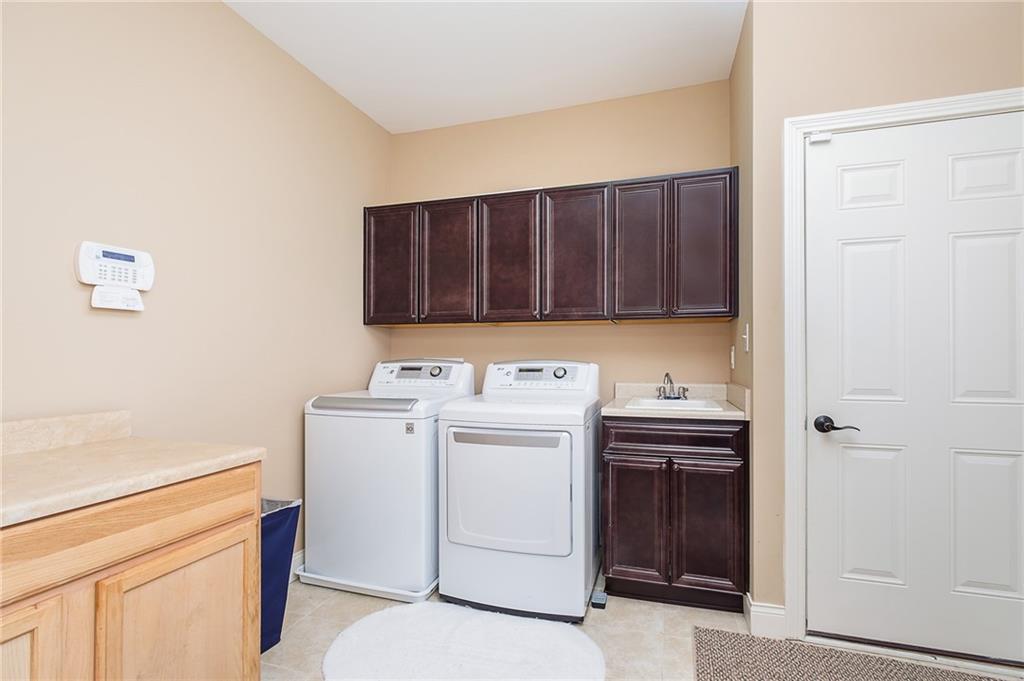 3886 Pelham Road Carmel, IN 46074 - Photo 23 of 55