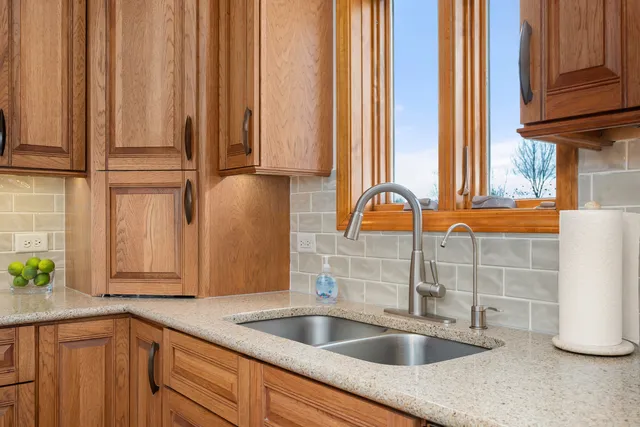 $380,000 | 1012 Joshua Lane, Genoa, IL 60135