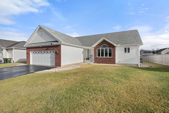 $380,000 | 1012 Joshua Lane, Genoa, IL 60135