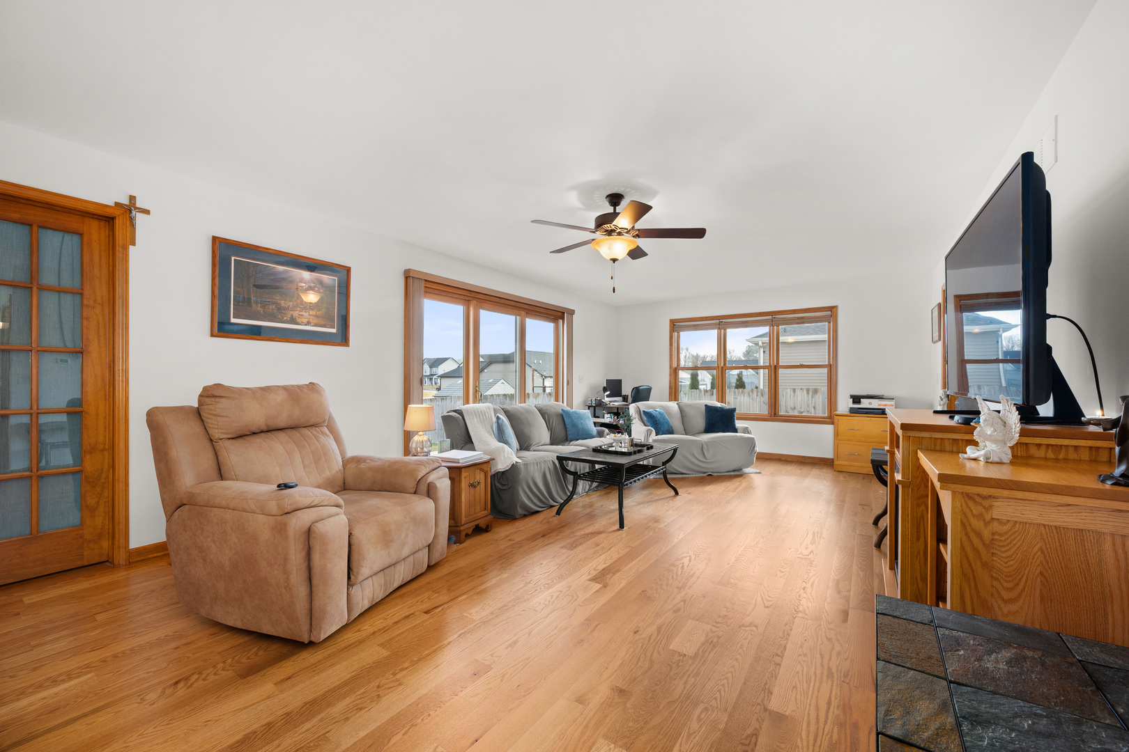 1012 Joshua Lane Genoa, IL 60135 - Photo 22 of 36 a living room with furniture and wooden floor
