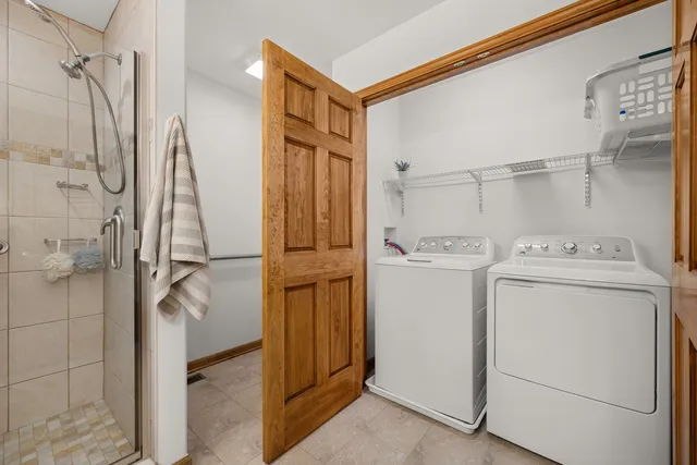 $380,000 | 1012 Joshua Lane, Genoa, IL 60135