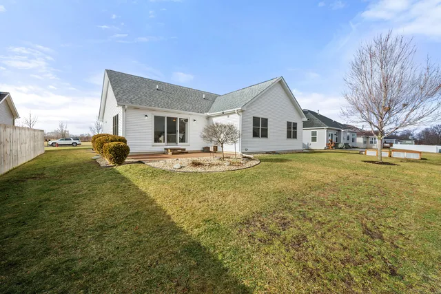 $380,000 | 1012 Joshua Lane, Genoa, IL 60135