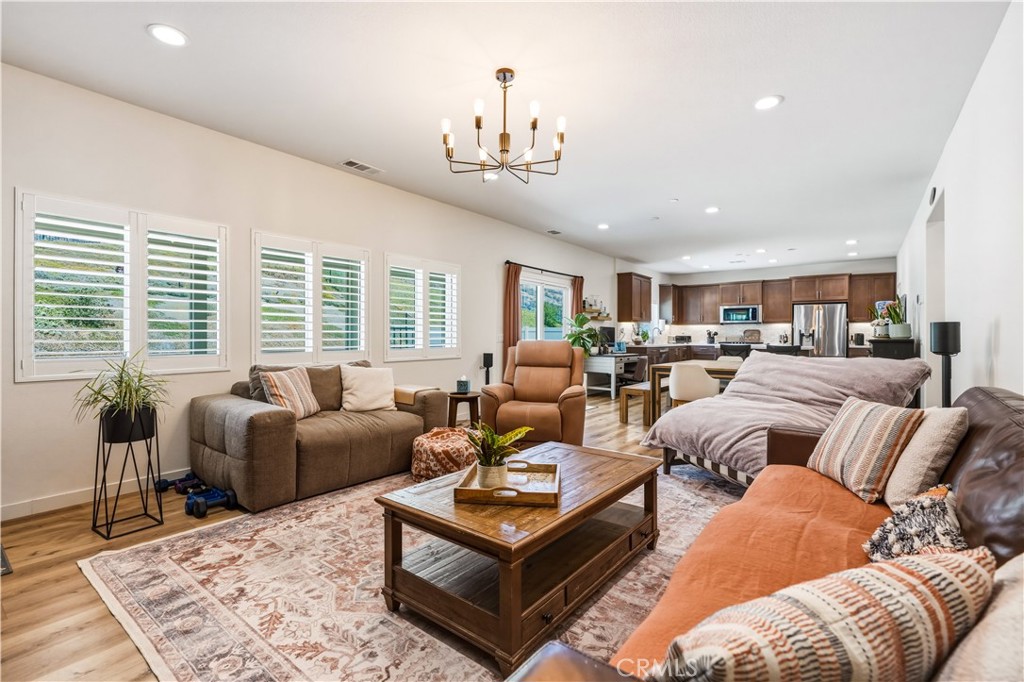 29853 White Ridge Road Winchester, CA 92596 - Photo 18 of 61 Living room to kitchen view