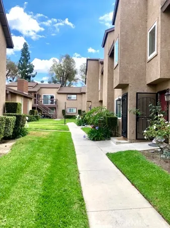 $2,895 | 500 North Tustin Avenue, Unit 111, Anaheim, CA 92807