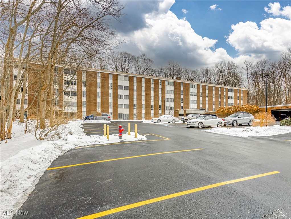 3070 Kent Road, Unit 505 Stow, OH 44224 - Photo 1 of 26 Gallery Image 1