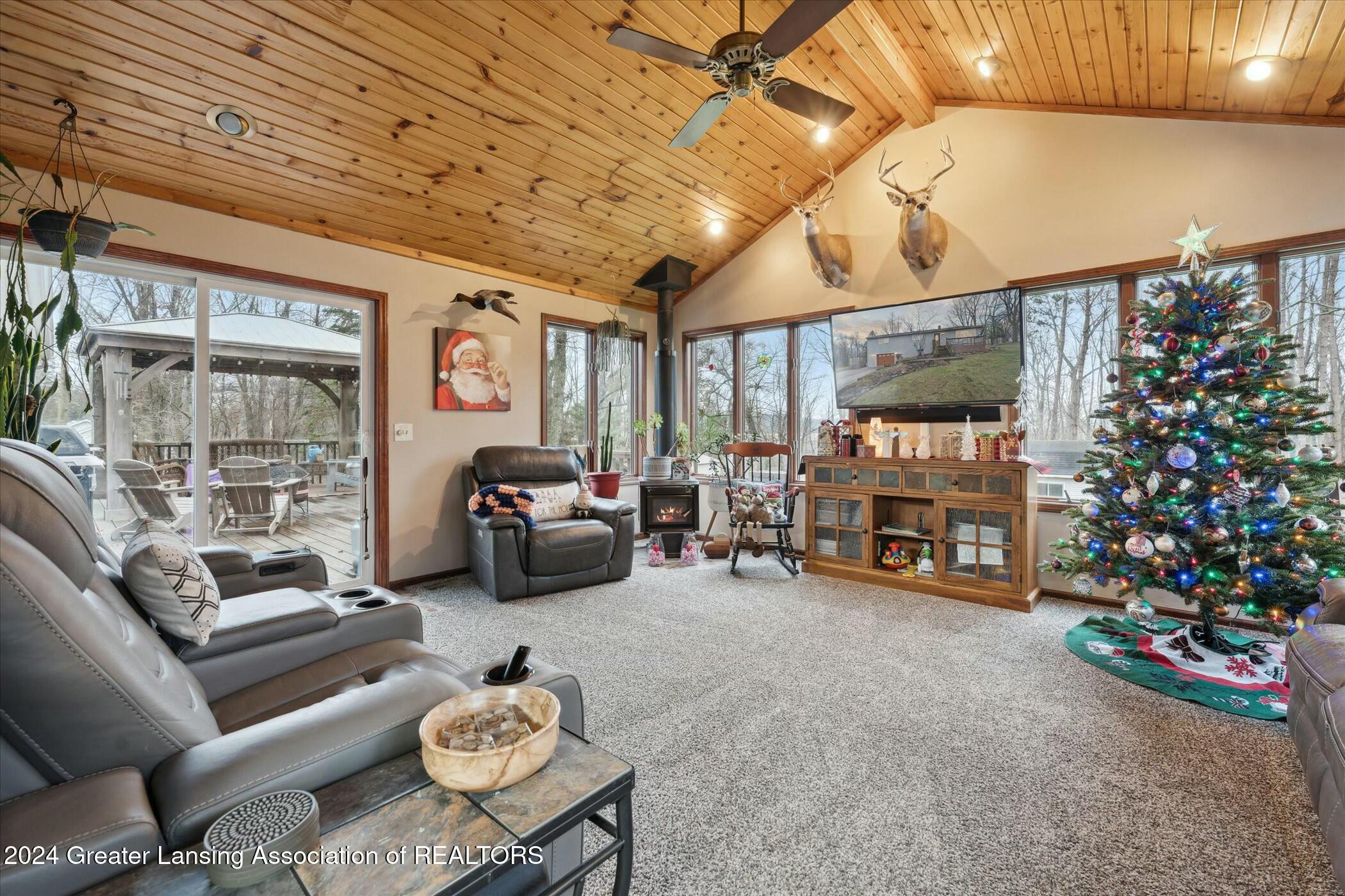 15407 Upton Road East Lansing, MI 48823 - Photo 11 of 58 tempImaged7Csmx