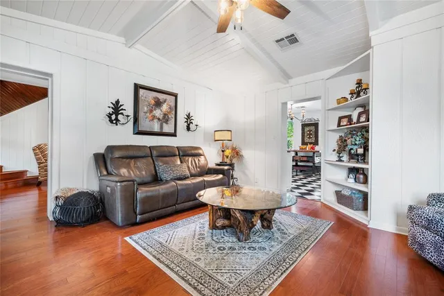 $425,000 | 415 North Avenue I, Clifton, TX 76634