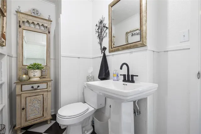 $425,000 | 415 North Avenue I, Clifton, TX 76634