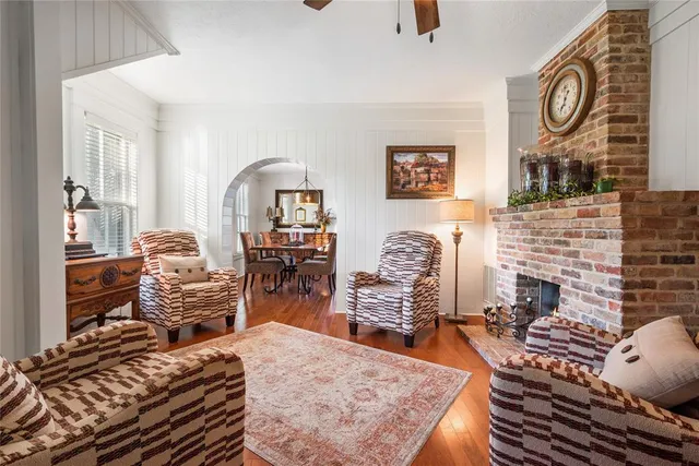 $425,000 | 415 North Avenue I, Clifton, TX 76634