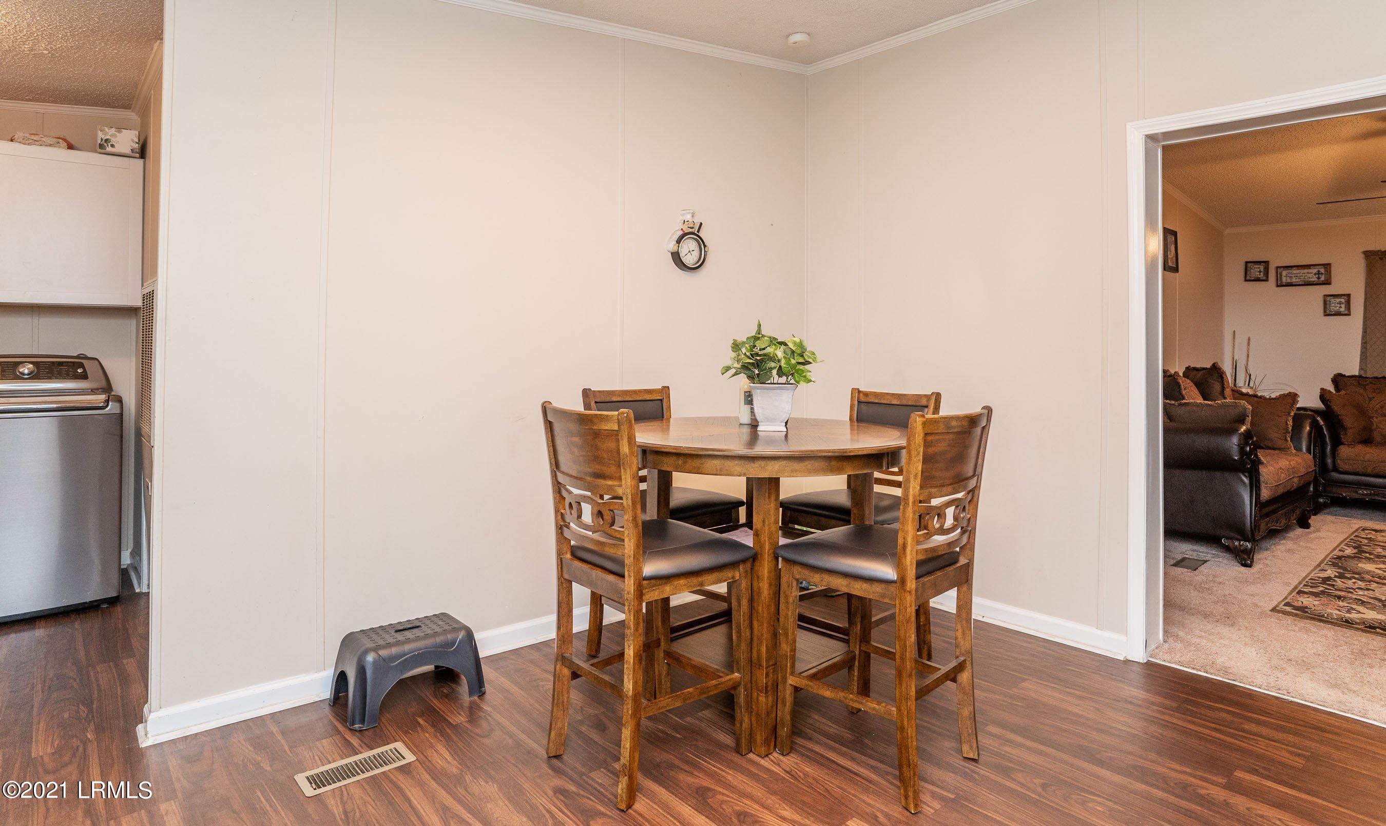 141 Falls Road Beaufort, SC 29906 - Photo 13 of 25 DSC02839-1.jpg-SMALL