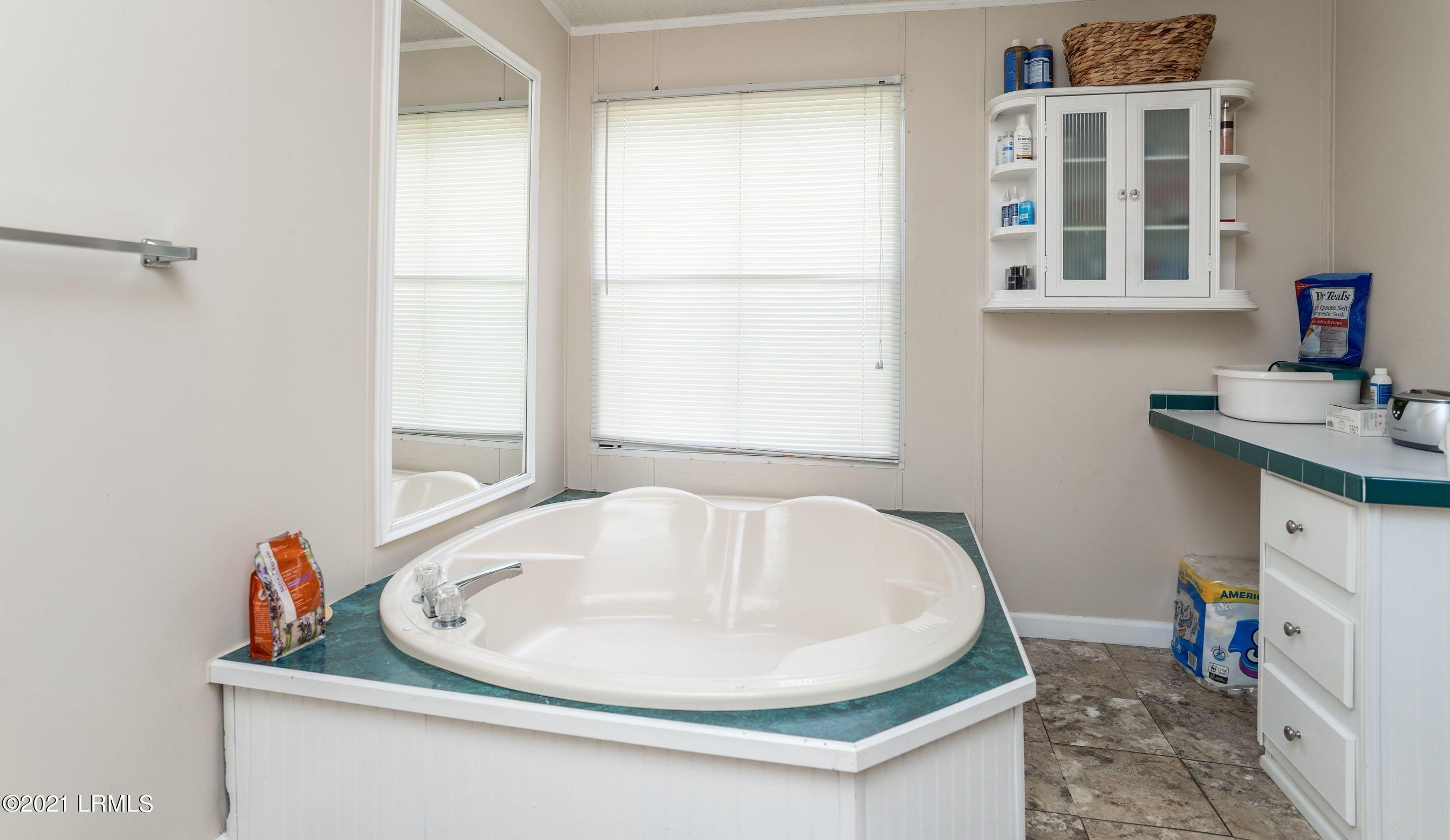 141 Falls Road Beaufort, SC 29906 - Photo 17 of 25 DSC02844-1.jpg-SMALL