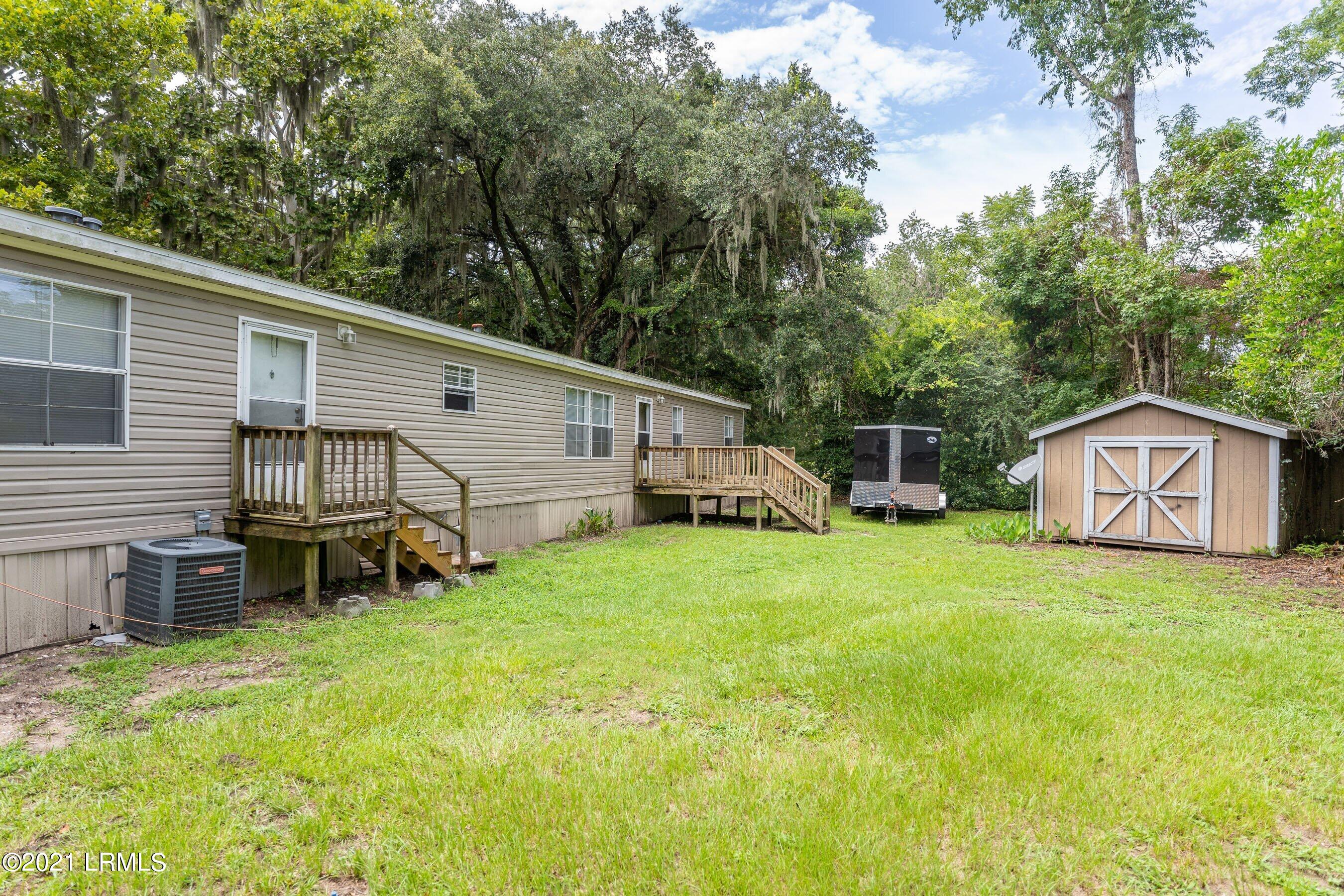 141 Falls Road Beaufort, SC 29906 - Photo 5 of 25 DSC02829-1.jpg-SMALL