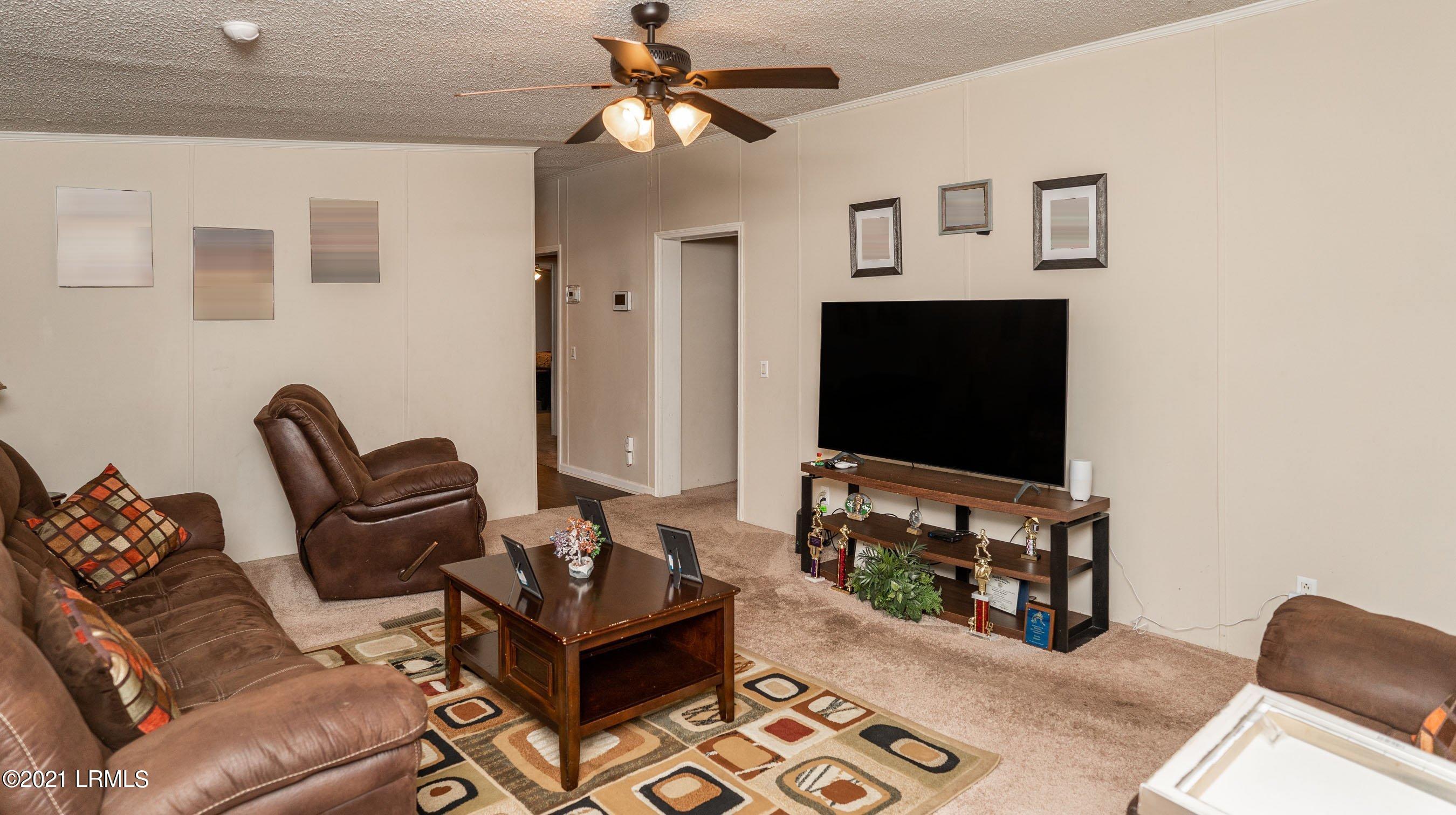 141 Falls Road Beaufort, SC 29906 - Photo 9 of 25 DSC02835-1.jpg-SMALL