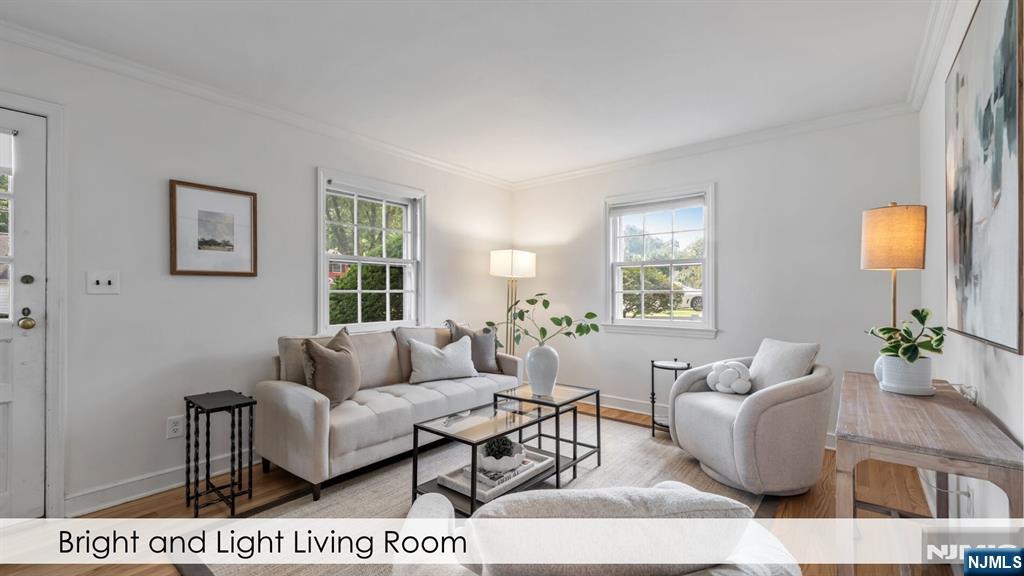635 Maxwell Place Ridgewood, NJ 07450 - Photo 3 of 22 Gallery Image 3