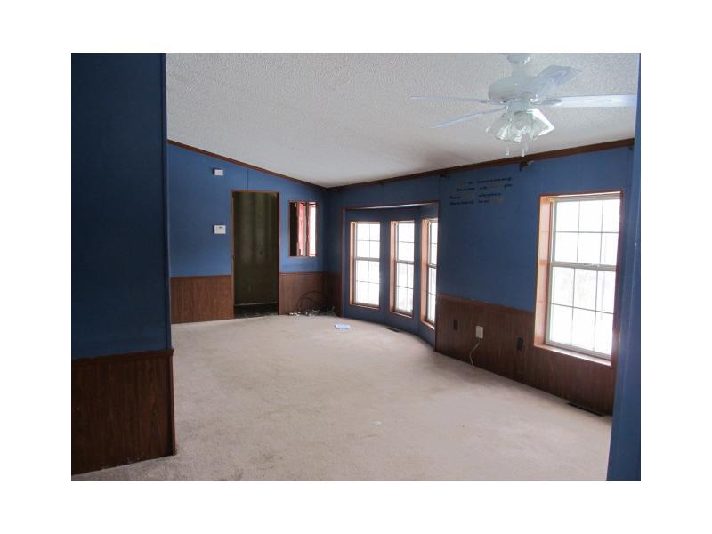 11088 Clear Ridge Road Everett, PA 15537 - Photo 7 of 15 Living Room.
