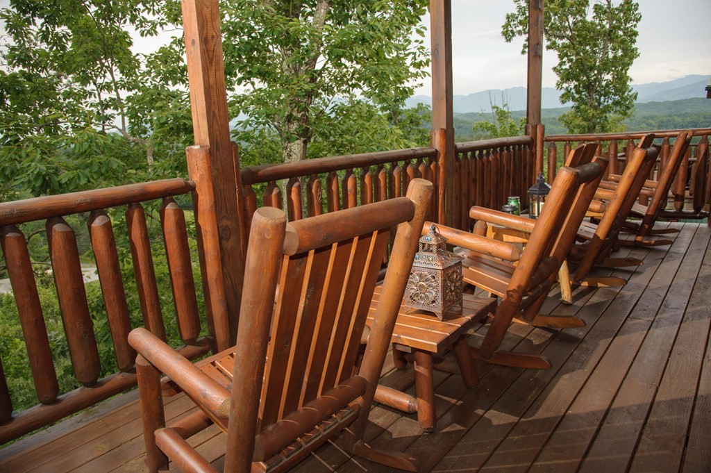 2251 Upper Middle Creek Road, Unit 17 Sevierville, TN 37876 - Photo 6 of 37 Gallery Image 6