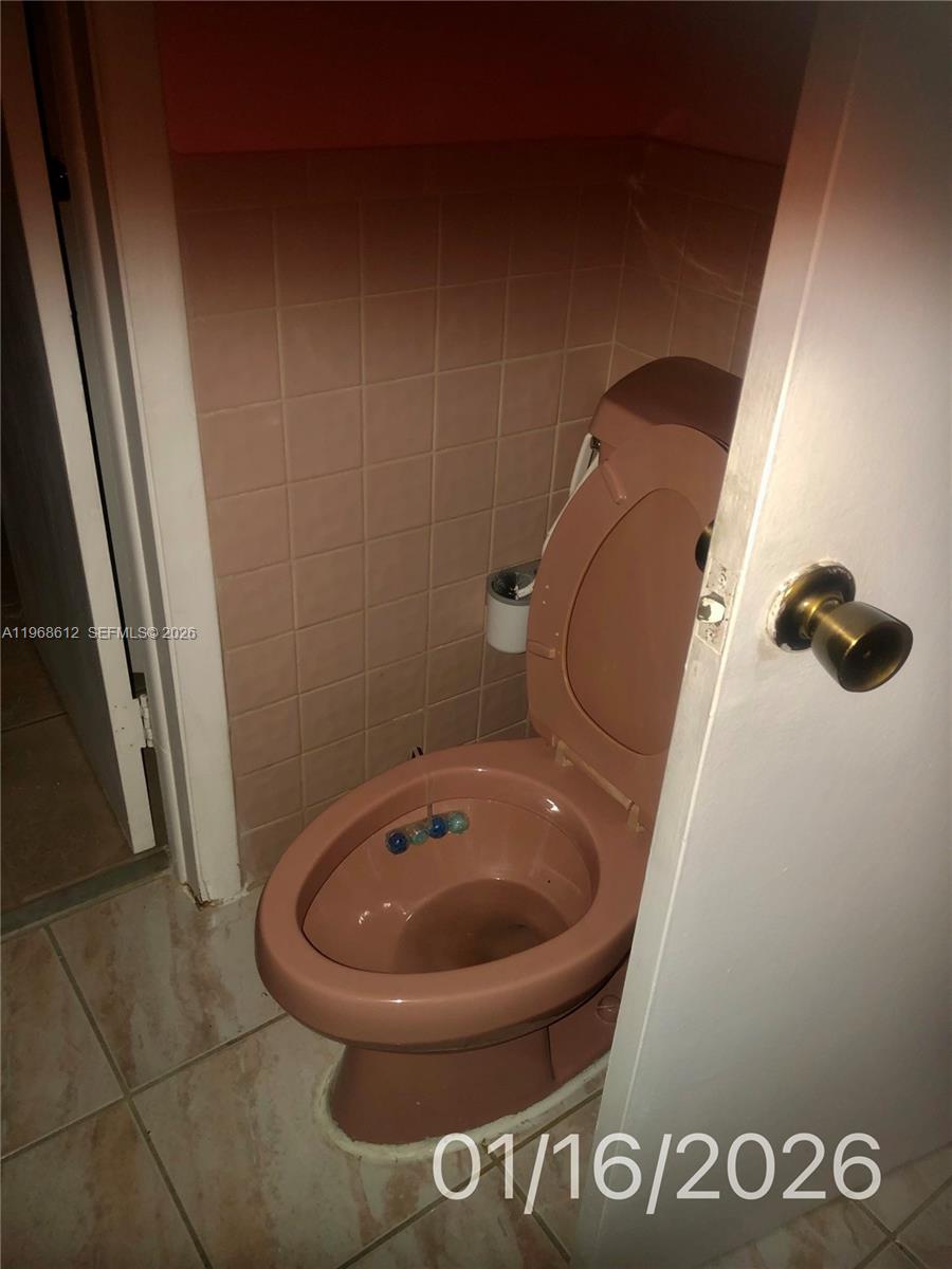 11952 Southwest 176th Terrace Miami, FL 33177 - Photo 8 of 14