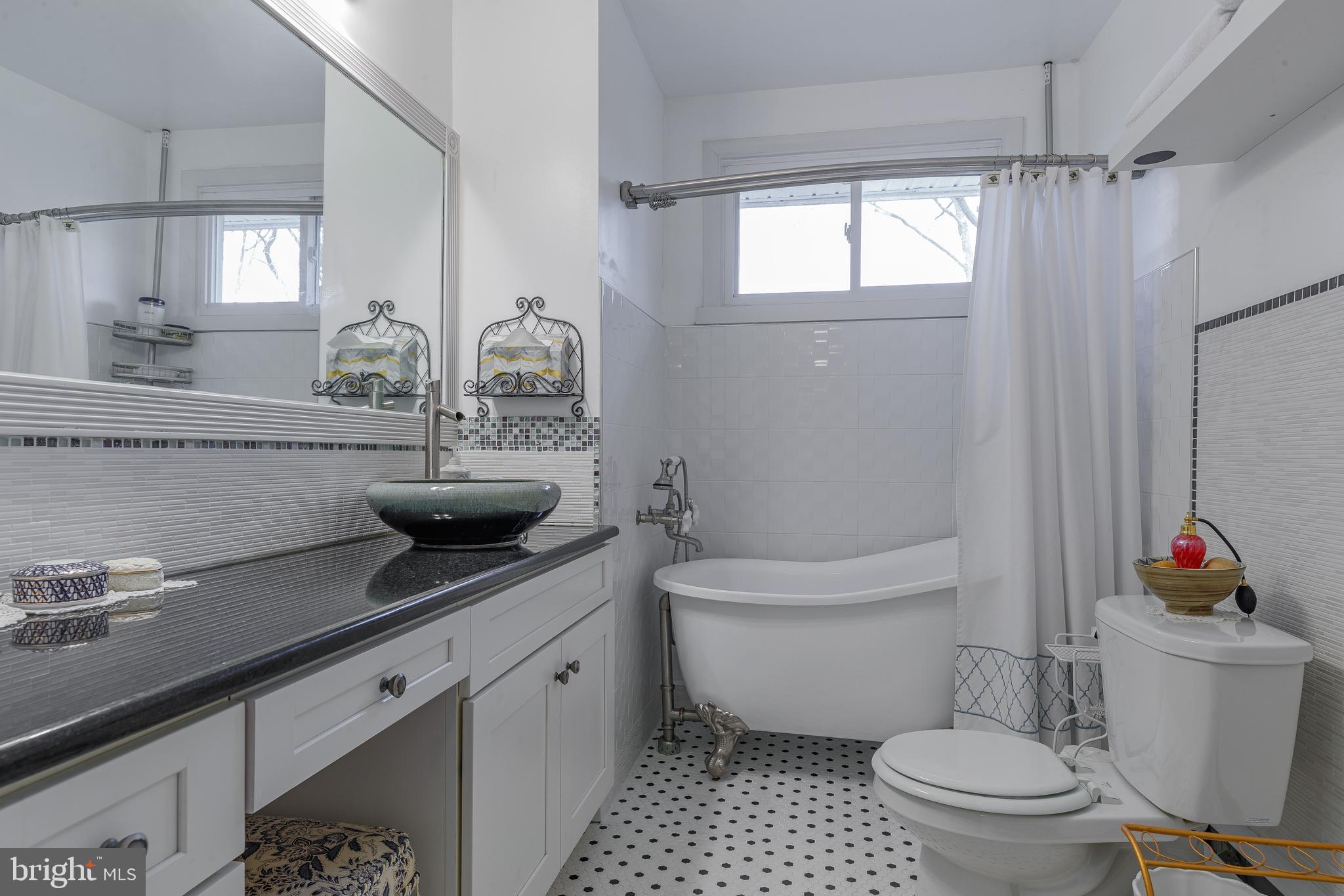 313 Baker Road Ambler, PA 19002 - Photo 15 of 21 Upper level Bath