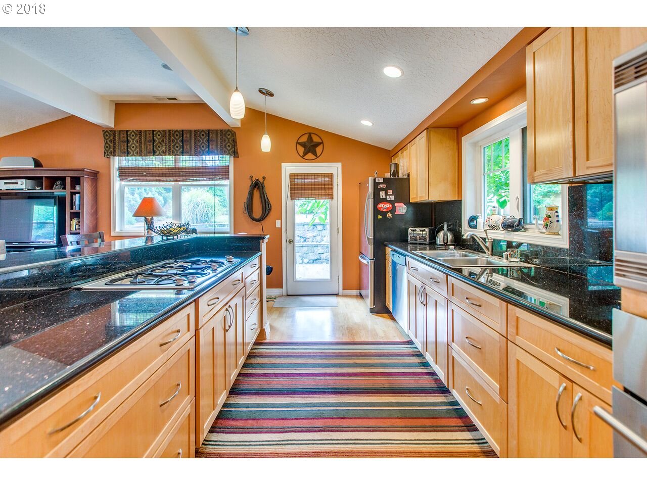 4590 Southwest 202nd Avenue Aloha, OR 97078 - Photo 9 of 27 Gallery Image 9