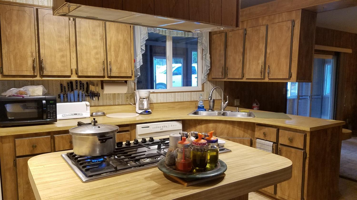 15906 Water Gap Road Williams, OR 97544 - Photo 6 of 26 Additional Photo