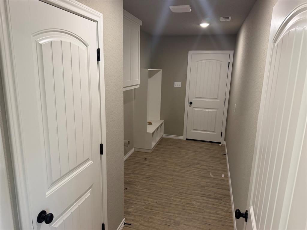 168 Altom Road Springtown, TX 76082 - Photo 5 of 8 Gallery Image 5
