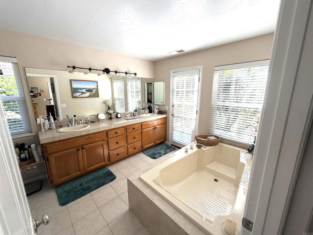524 Rosvall Drive Fallbrook, CA 92028 - Photo 53 of 77 Master Bath