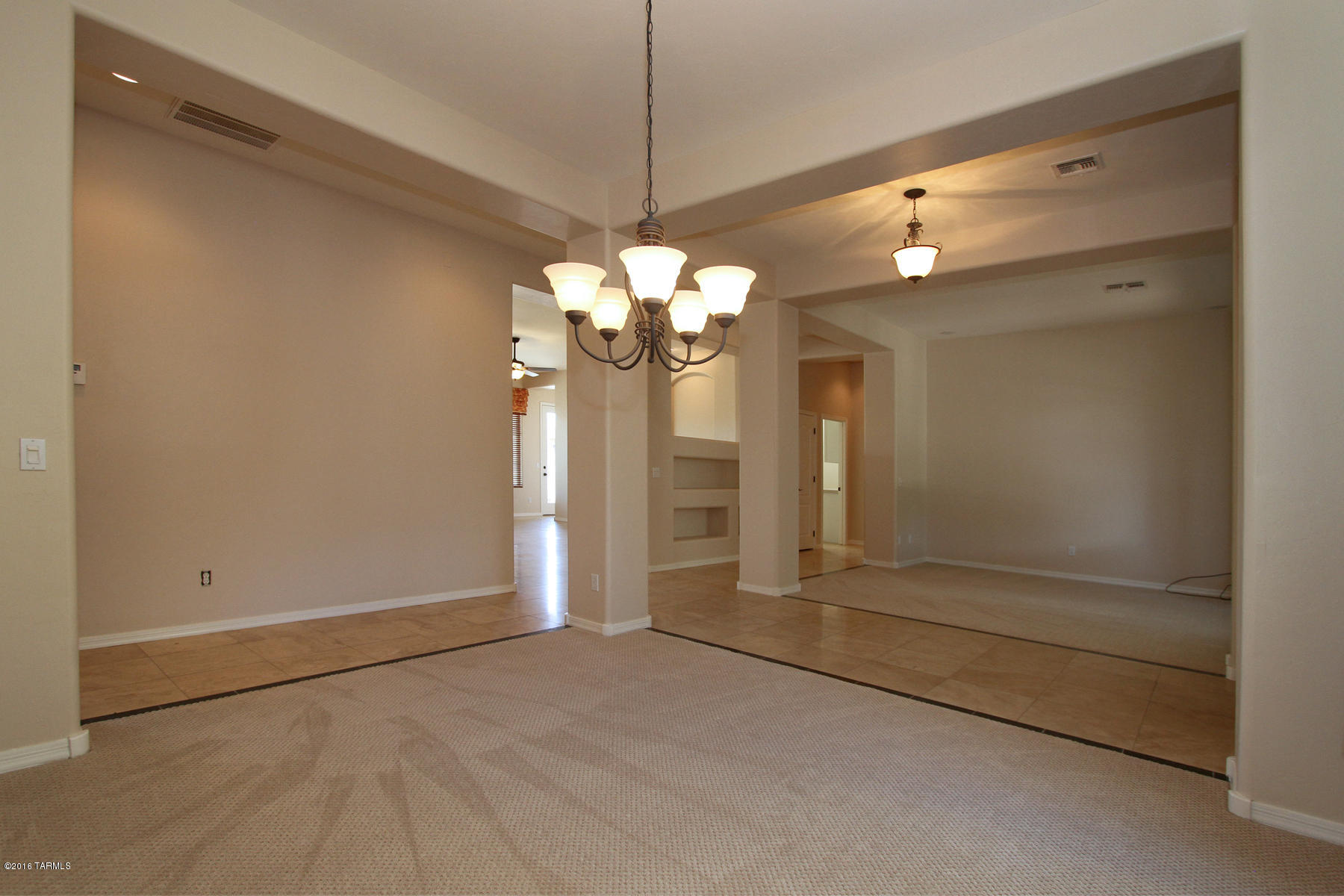 12693 North Piping Rock Road Oro Valley, AZ 85755 - Photo 8 of 42
