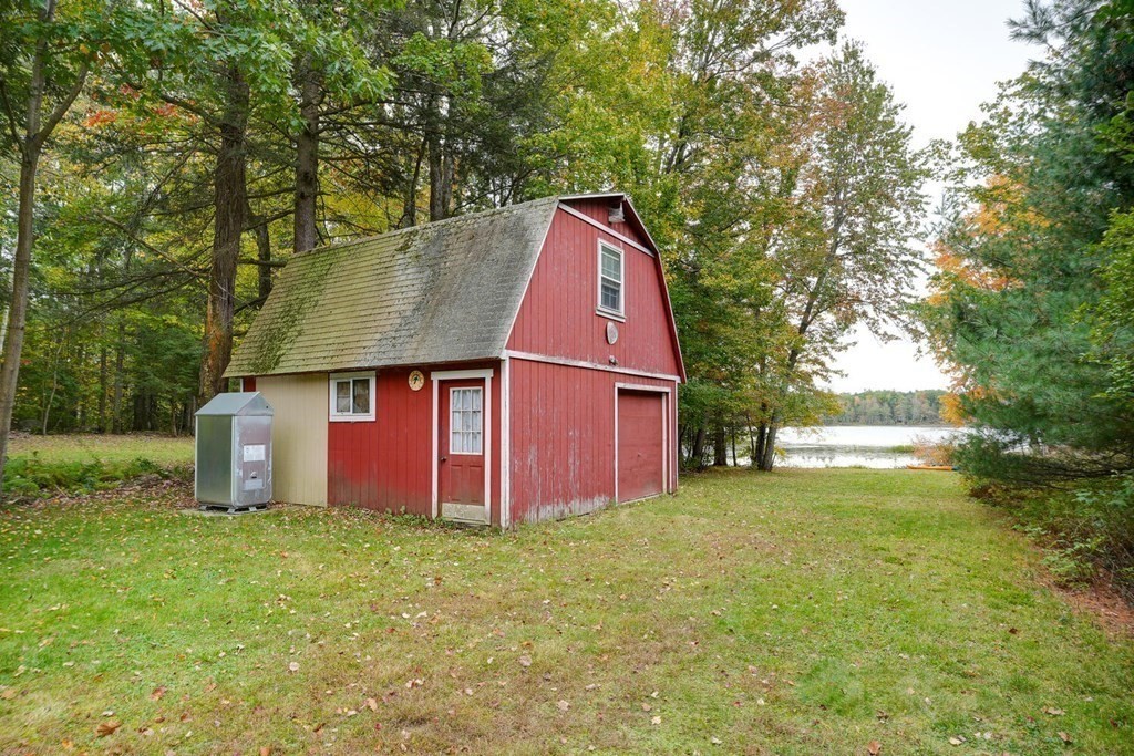 70 Banner Road Gardner, MA 01440 - Photo 4 of 28 Gallery Image 4