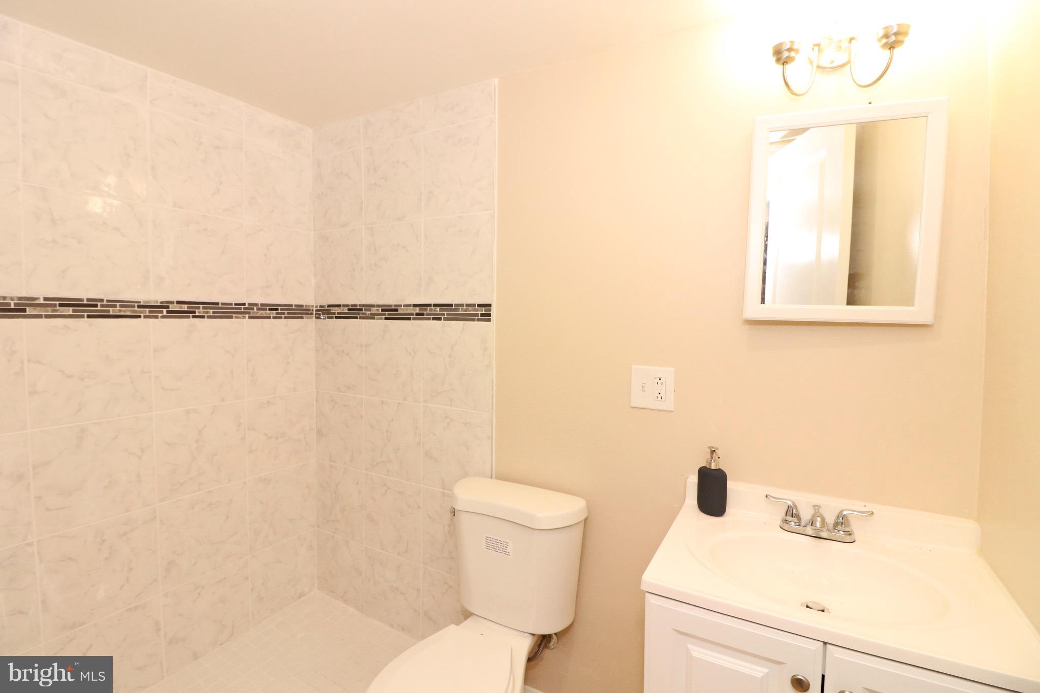 5109 Wheeler Road Oxon Hill, MD 20745 - Photo 18 of 25 Bath