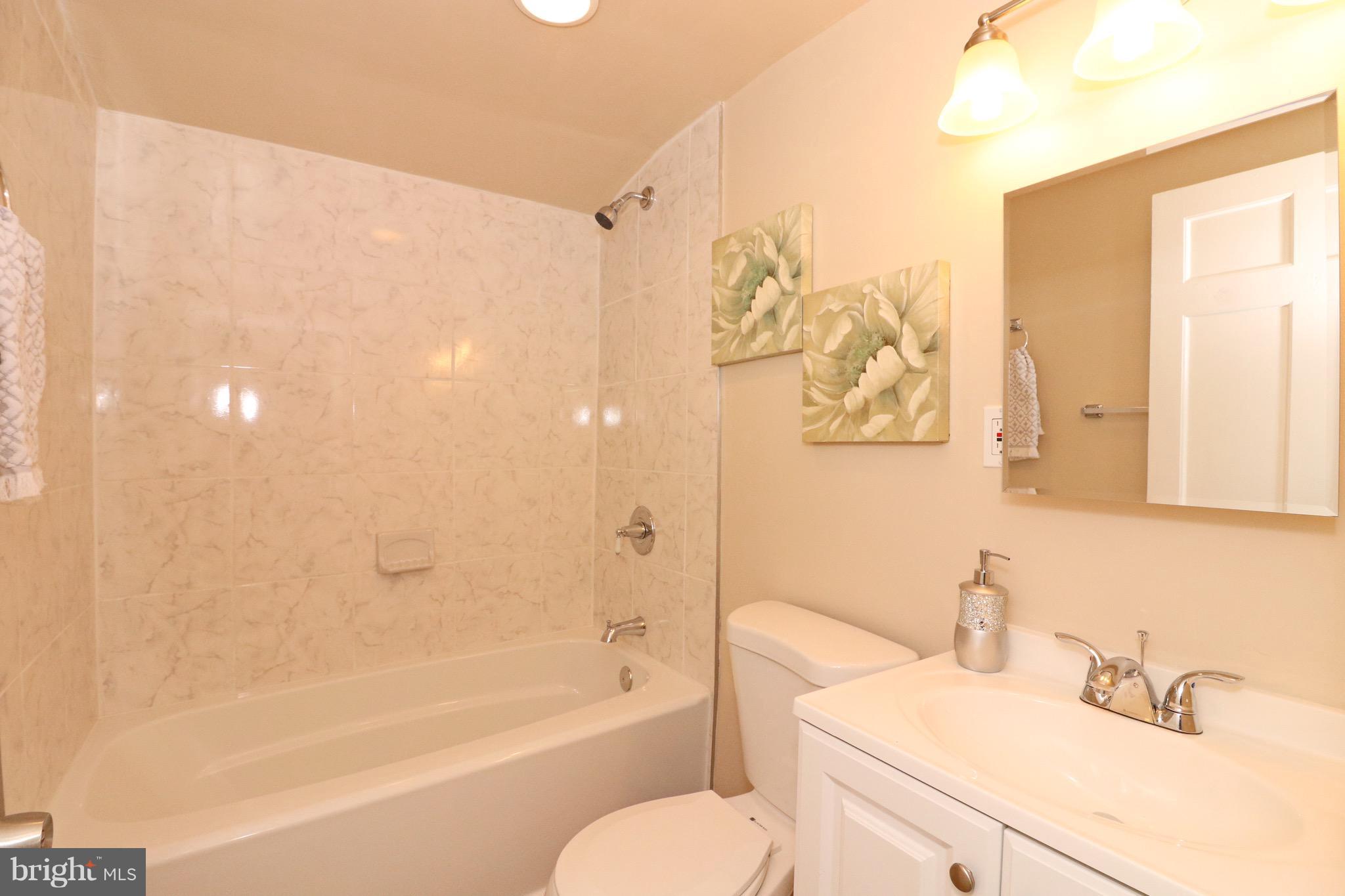 5109 Wheeler Road Oxon Hill, MD 20745 - Photo 19 of 25 Bath