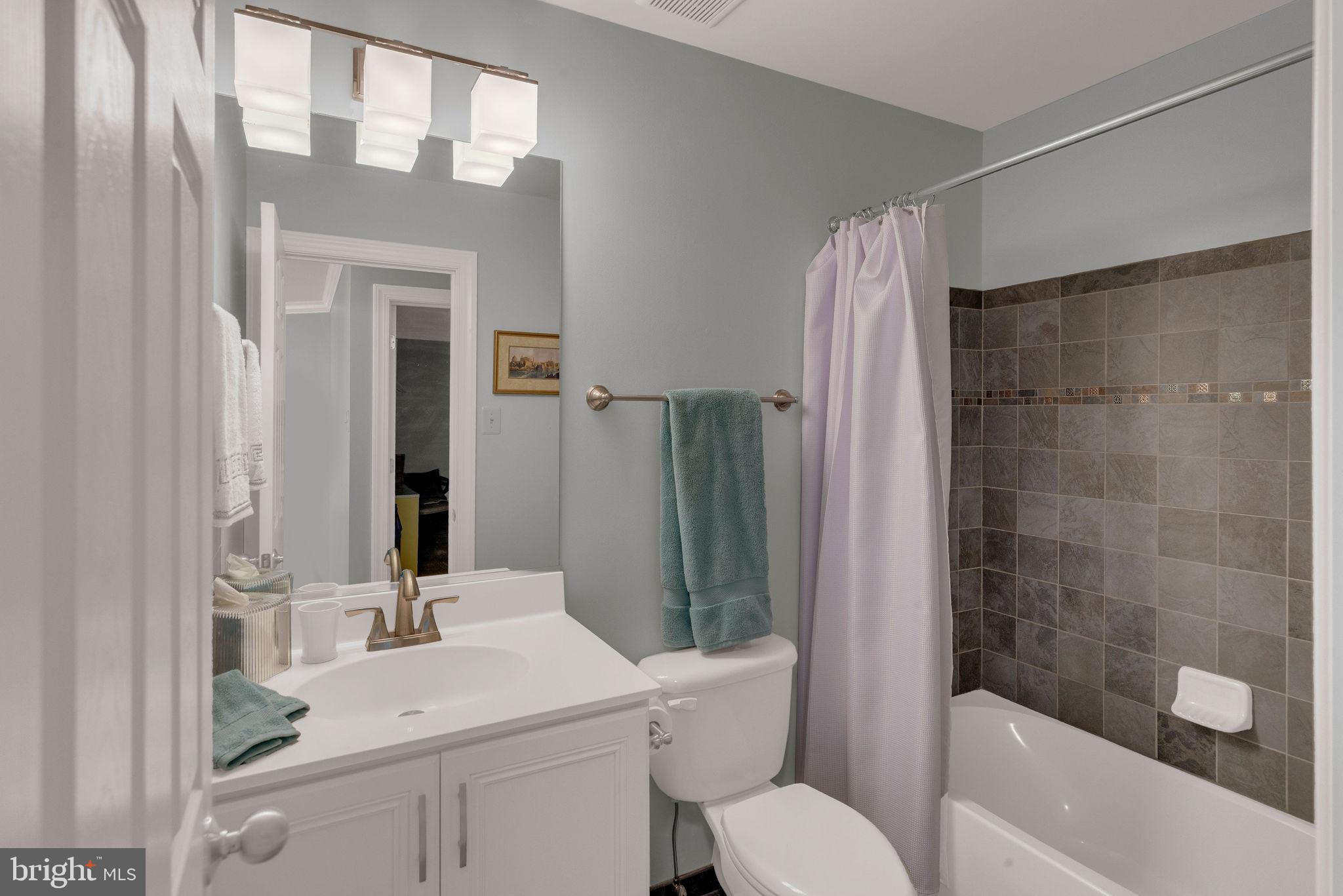 401 West Kennedy Road, Unit 209 North Wales, PA 19454 - Photo 29 of 54 Second Floor Full Bath