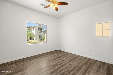 $510,000 | 1500 East Wahalla Lane, Unit E7, Phoenix, AZ 85024