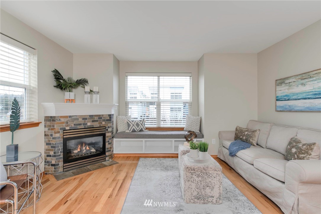 4750 Delridge Way Southwest, Unit B Seattle, WA 98106 - Photo 4 of 27 Gallery Image 4