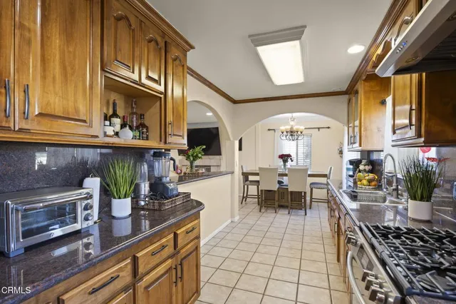 $735,000 | 904 West Beverly Drive, Oxnard, CA 93030