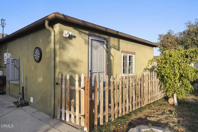 $735,000 | 904 West Beverly Drive, Oxnard, CA 93030