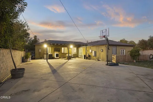 $735,000 | 904 West Beverly Drive, Oxnard, CA 93030