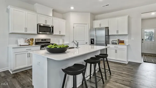 $481,190 | 208 Lightfoot Lane, Hillsborough, NC 27278