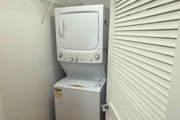 $2,795 | 5711 Jefferson Street, Unit 209, West New York, NJ 07093