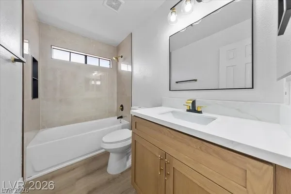 $2,395 | 4821 Fiesta Lakes Street, Las Vegas, NV 89130