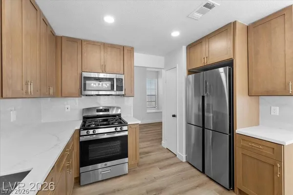 $2,395 | 4821 Fiesta Lakes Street, Las Vegas, NV 89130