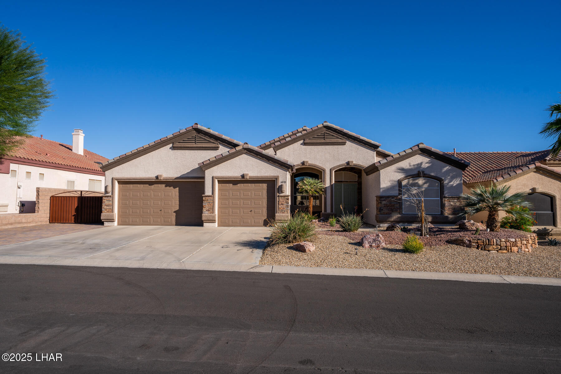 3870 Northgate Road Lake Havasu City, AZ 86404 - Photo 2 of 38 HAVASU Runabout-002