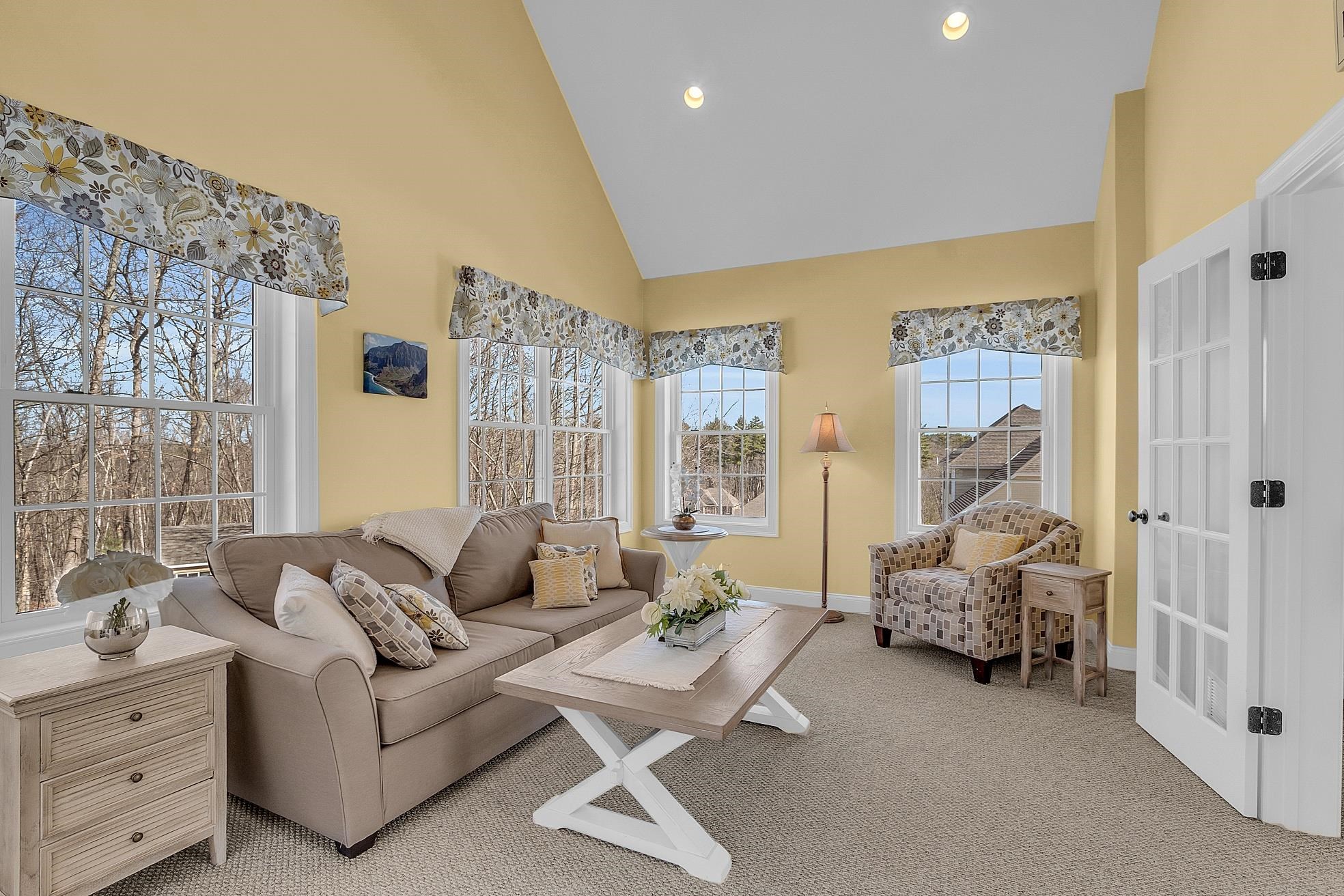 53 London Bridge Road Windham, NH 03087 - Photo 8 of 40