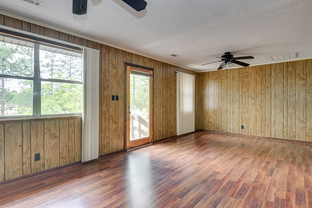 185 Gray Fox Road Williston, SC 29853 - Photo 5 of 23