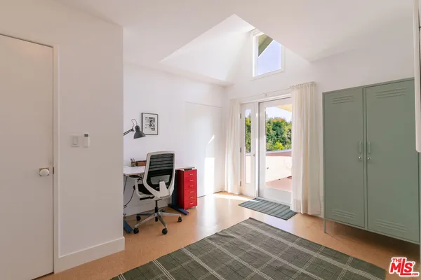 $10,500 | 5676 Hub Street, Los Angeles, CA 90042