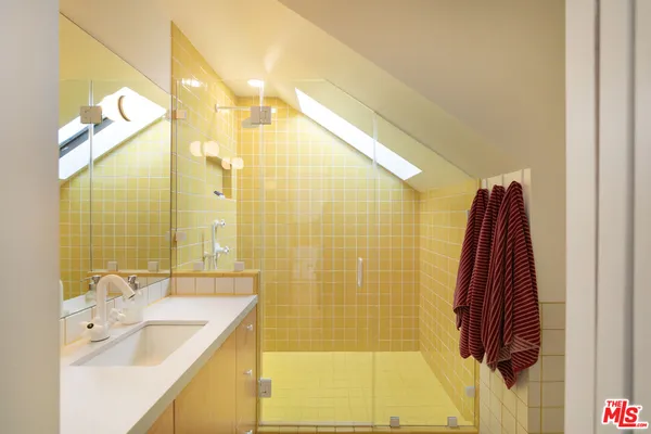 $10,500 | 5676 Hub Street, Los Angeles, CA 90042