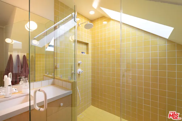 $10,500 | 5676 Hub Street, Los Angeles, CA 90042