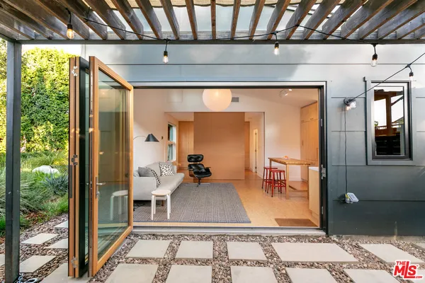 $10,500 | 5676 Hub Street, Los Angeles, CA 90042