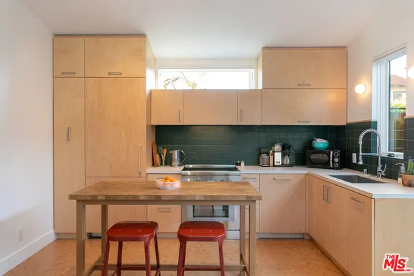 $10,500 | 5676 Hub Street, Los Angeles, CA 90042